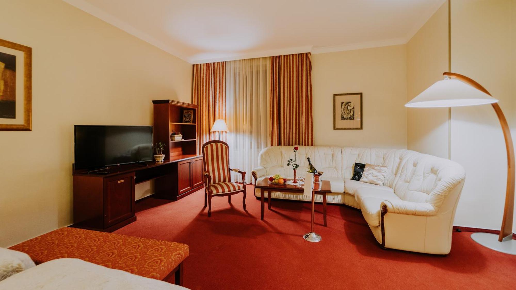 Boutique Hotel Maraton Košice Esterno foto